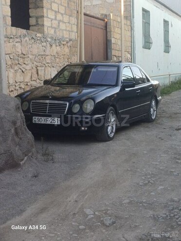 Mercedes E 280 1998, 250,468 km - 2.8 л - Gədəbəy
