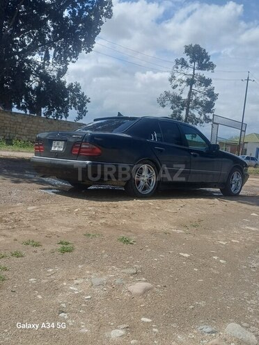 Mercedes E 280 1998, 250,468 km - 2.8 л - Gədəbəy