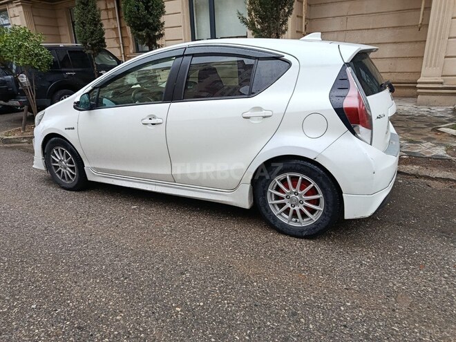Toyota Aqua 2016, 153,873 km - 1.5 л - Bakı