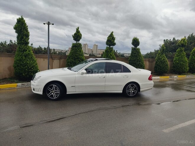 Mercedes E 240 2003, 332,000 km - 2.6 l - Bakı
