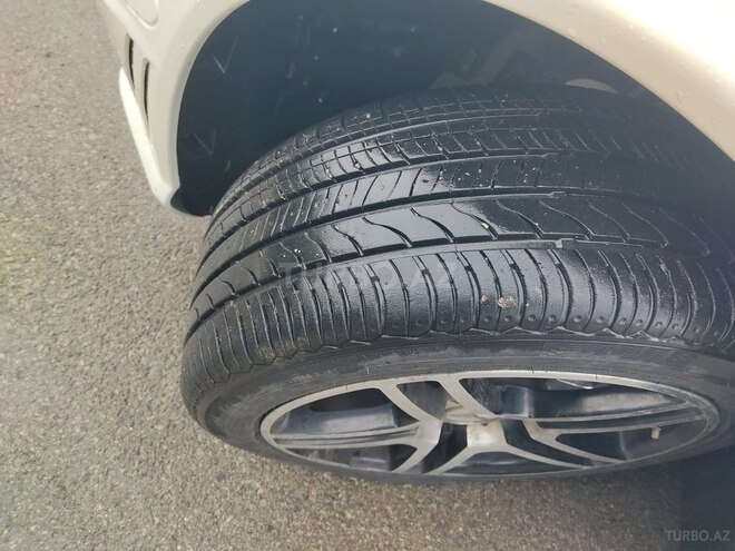 Mercedes E 240 2003, 332,000 km - 2.6 l - Bakı