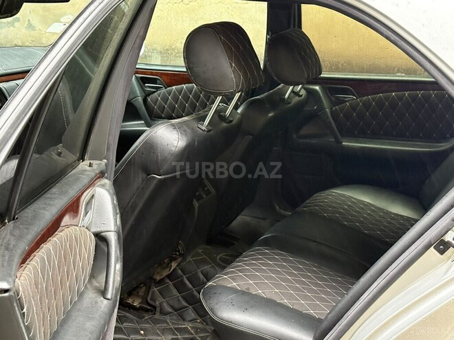Mercedes E 200 1998, 245,000 km - 2.2 л - Bakı