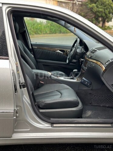 Mercedes E 320 2004, 290,000 km - 3.2 л - Bakı