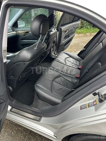 Mercedes E 320 2004, 290,000 km - 3.2 л - Bakı