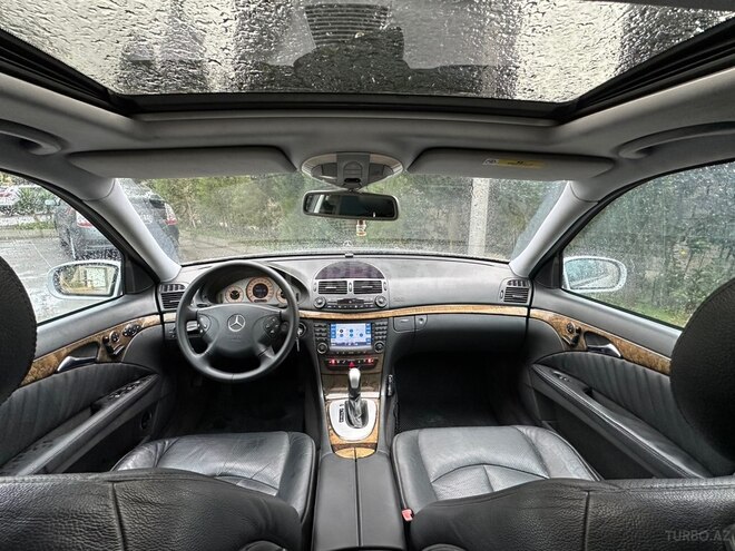 Mercedes E 320 2004, 290,000 km - 3.2 л - Bakı