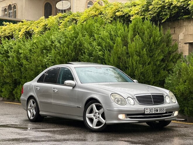 Mercedes E 320 2004, 290,000 km - 3.2 л - Bakı