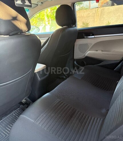 Hyundai Elantra 2019, 49,000 km - 2.0 l - Bakı