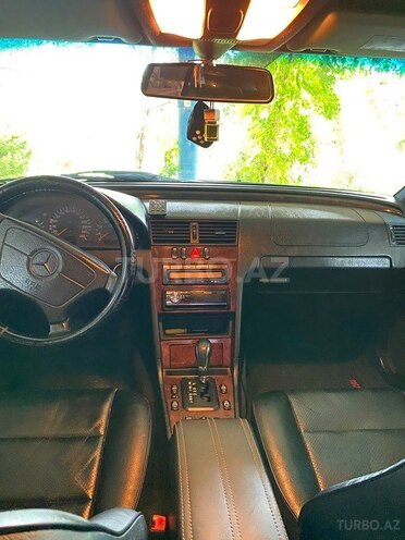 Mercedes C 240 1998, 250,000 km - 2.4 л - Şabran
