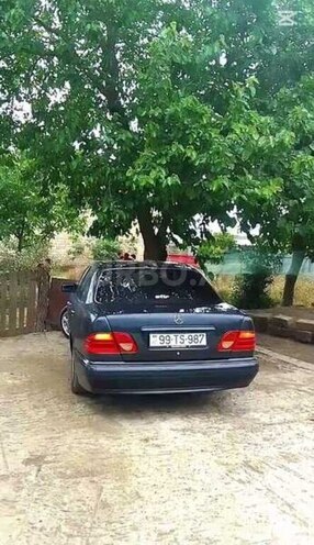 Mercedes E 200 1997, 234,000 km - 2.0 л - Masallı
