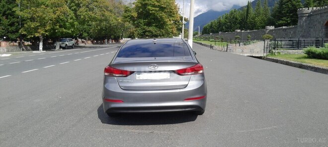 Hyundai Elantra 2016, 118,000 km - 2.0 l - Qax