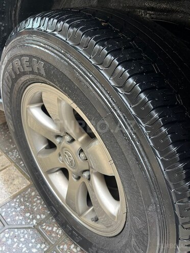 Toyota Land Cruiser Prado 2006, 298,000 km - 2.7 л - Bakı