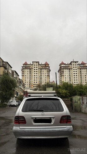 Mercedes E 220 2000, 340,000 km - 2.2 l - Bakı