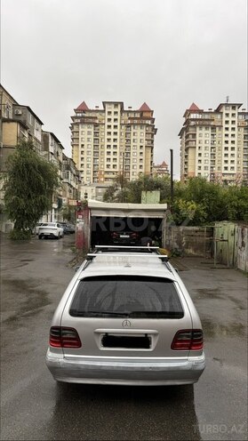 Mercedes E 220 2000, 340,000 km - 2.2 l - Bakı