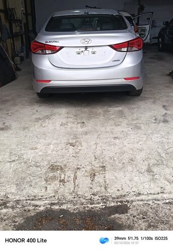 Hyundai Elantra 2015, 109,435 km - 1.8 l - Bakı