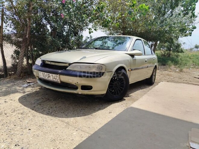 Opel Vectra 1996, 400,000 km - 1.8 l - Şirvan