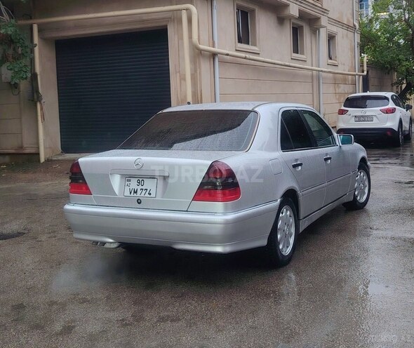 Mercedes C 230 1998, 256,883 km - 2.3 l - Bakı