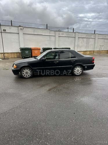 Mercedes C 230 1998, 323,000 km - 2.3 l - Bakı