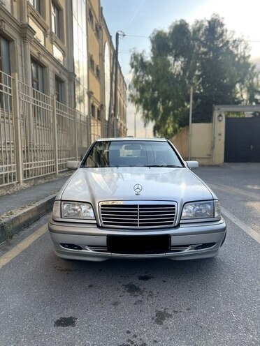 Mercedes C 180 1999, 340,000 km - 1.8 l - Bakı