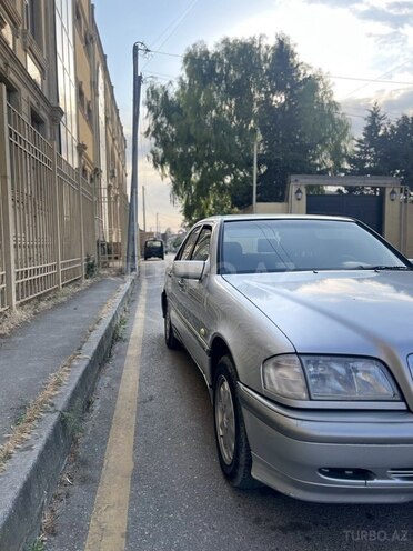 Mercedes C 180 1999, 340,000 km - 1.8 l - Bakı