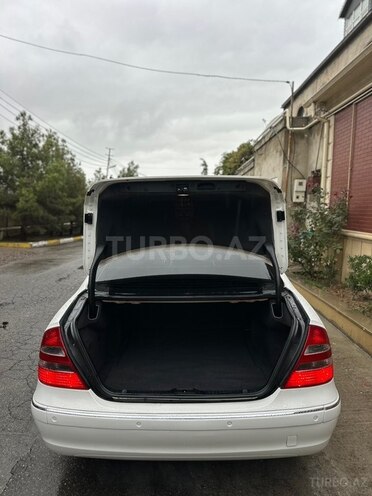 Mercedes E 240 2004, 272,500 km - 2.6 л - Bakı