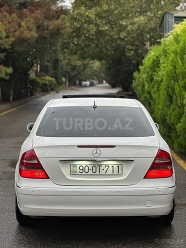 Mercedes E 240 2004, 272,500 km - 2.6 л - Bakı