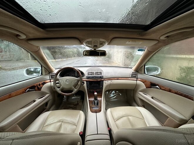 Mercedes E 240 2004, 272,500 km - 2.6 л - Bakı