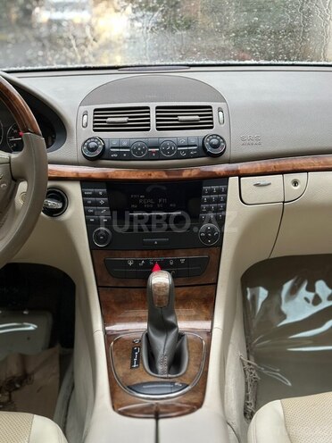 Mercedes E 240 2004, 272,500 km - 2.6 л - Bakı