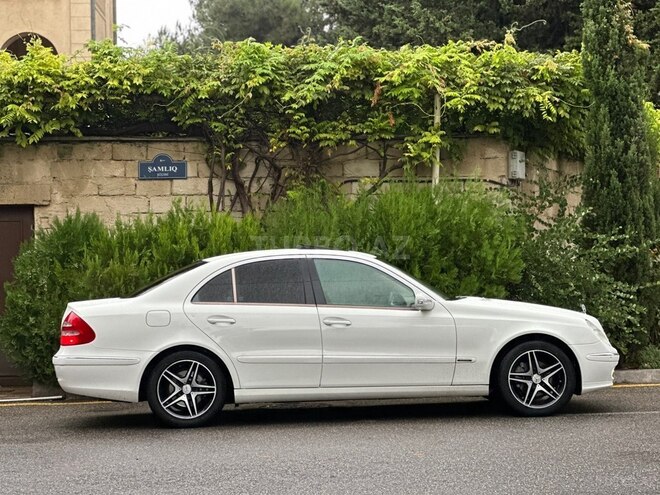 Mercedes E 240 2004, 272,500 km - 2.6 л - Bakı