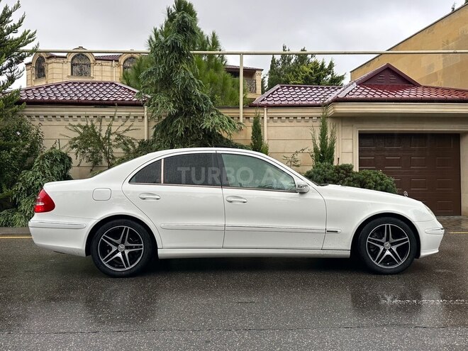Mercedes E 240 2004, 272,500 km - 2.6 л - Bakı