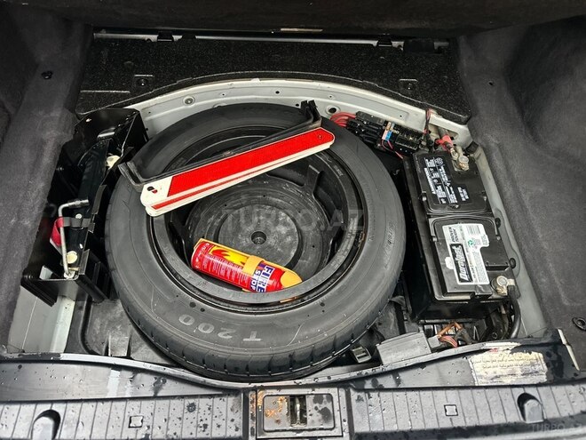 Mercedes E 240 2004, 272,500 km - 2.6 л - Bakı
