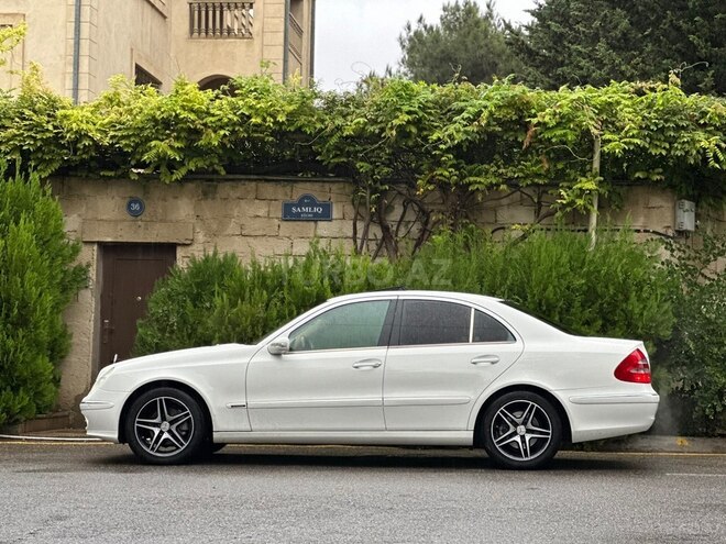 Mercedes E 240 2004, 272,500 km - 2.6 л - Bakı