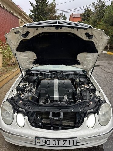 Mercedes E 240 2004, 272,500 km - 2.6 л - Bakı