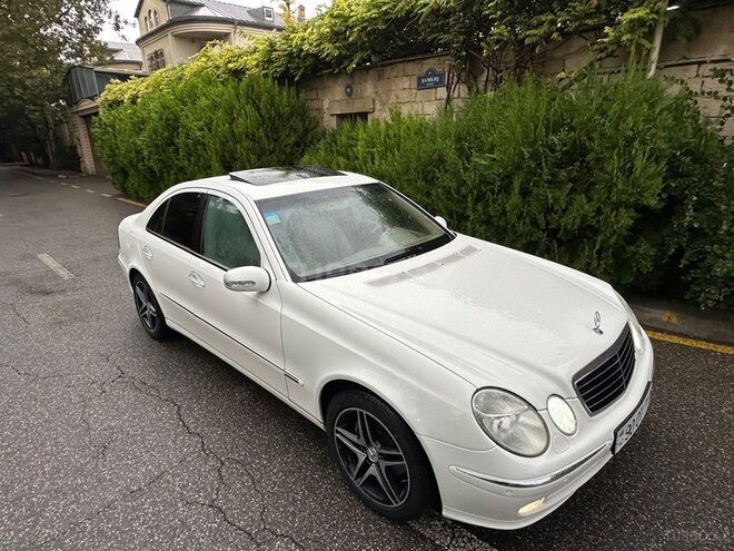 Mercedes E 240 2004, 272,500 km - 2.6 л - Bakı
