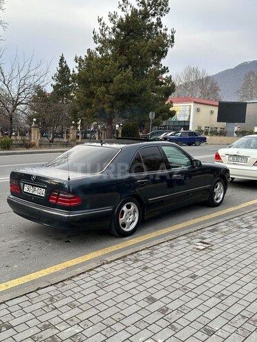 Mercedes E 240 2000, 468,000 km - 2.4 l - Bakı