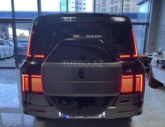 BYD Yangwang U8 2024, 33,000 km - 2.0 l - Bakı