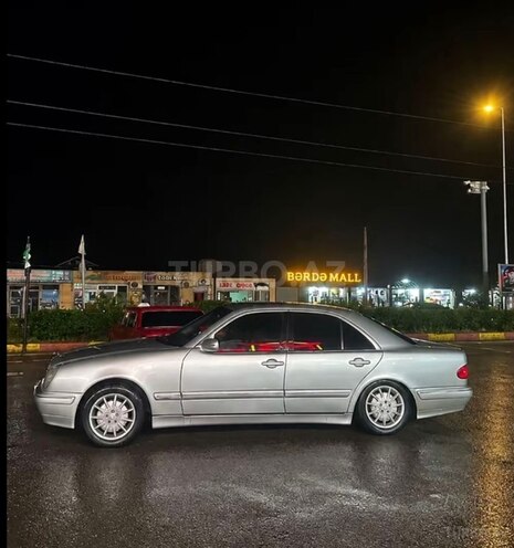 Mercedes E 240 2000, 322,299 km - 2.4 l - Bərdə