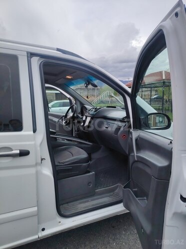 Mercedes  2009, 571,000 km - 2.1 л - Qax