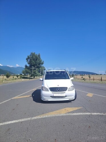 Mercedes  2009, 571,000 km - 2.1 л - Qax