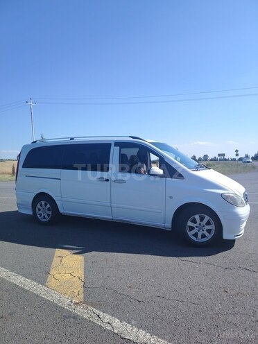Mercedes  2009, 571,000 km - 2.1 л - Qax