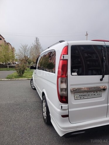 Mercedes  2009, 571,000 km - 2.1 л - Qax