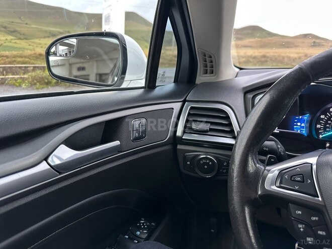 Ford Fusion (North America) 2015, 301,000 km - 2.0 л - Gədəbəy