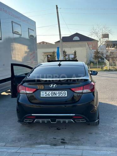 Hyundai Elantra 2012, 300,000 km - 1.8 l - Şirvan