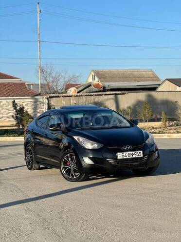 Hyundai Elantra 2012, 300,000 km - 1.8 l - Şirvan