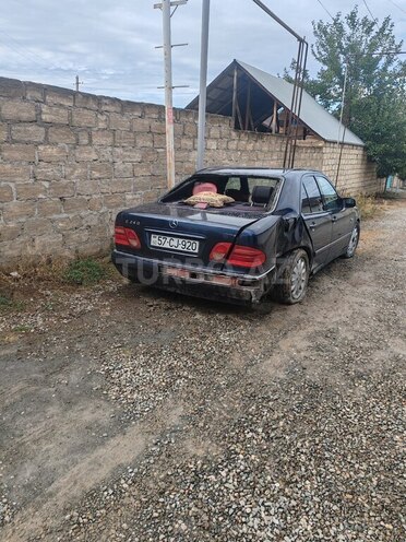 Mercedes E 240 1997, 356,000 km - 2.4 l - Gəncə