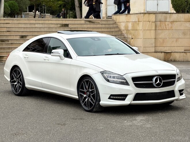 Mercedes CLS 350 2013, 299,000 km - 3.5 l - Gəncə
