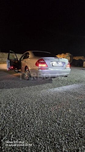 Mercedes E 240 2003, 244,581 km - 2.6 l - Qəbələ