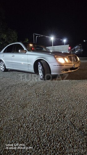 Mercedes E 240 2003, 244,581 km - 2.6 l - Qəbələ
