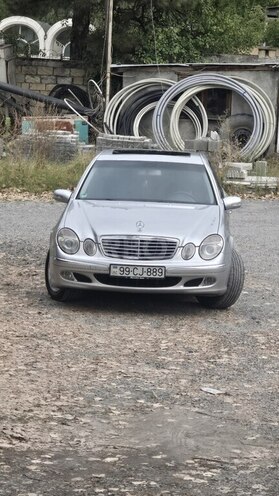 Mercedes E 240 2003, 244,581 km - 2.6 l - Qəbələ