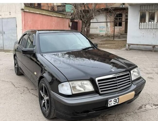 Mercedes C 180 1999, 286,000 km - 1.8 l - 