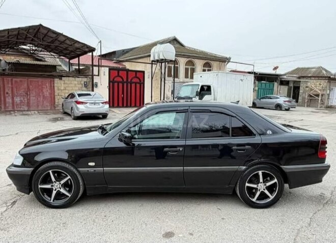 Mercedes C 180 1999, 286,000 km - 1.8 l - 